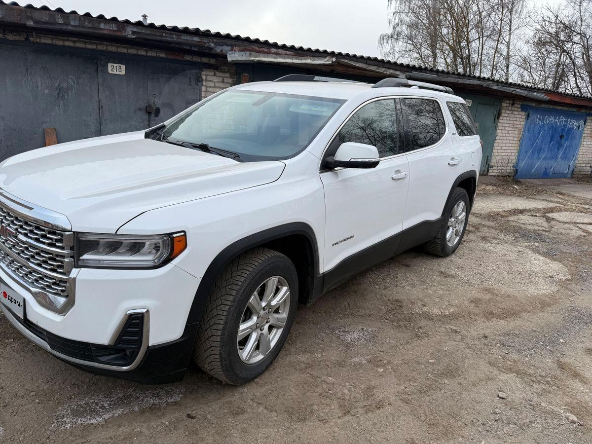 Фото 78 — GMC Acadia в армейской графике