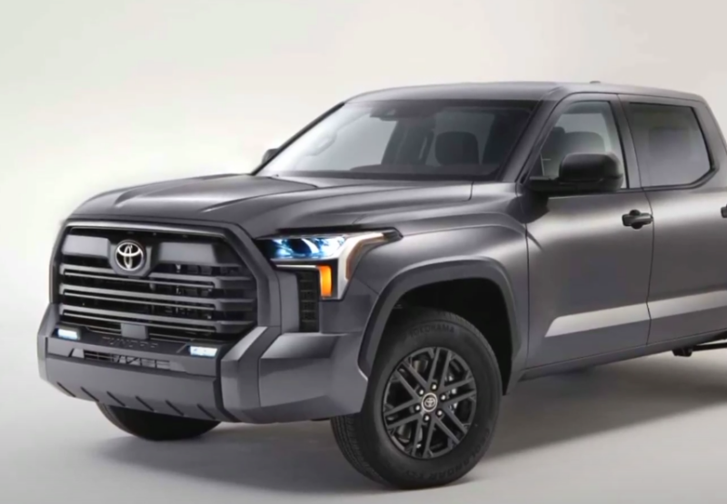 Фото 10 — Toyota Tundra в военном стили