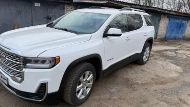 Photo of GMC Acadia в армейской графике