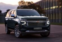 Photo of Chevrolet Suburban в военной ливрее